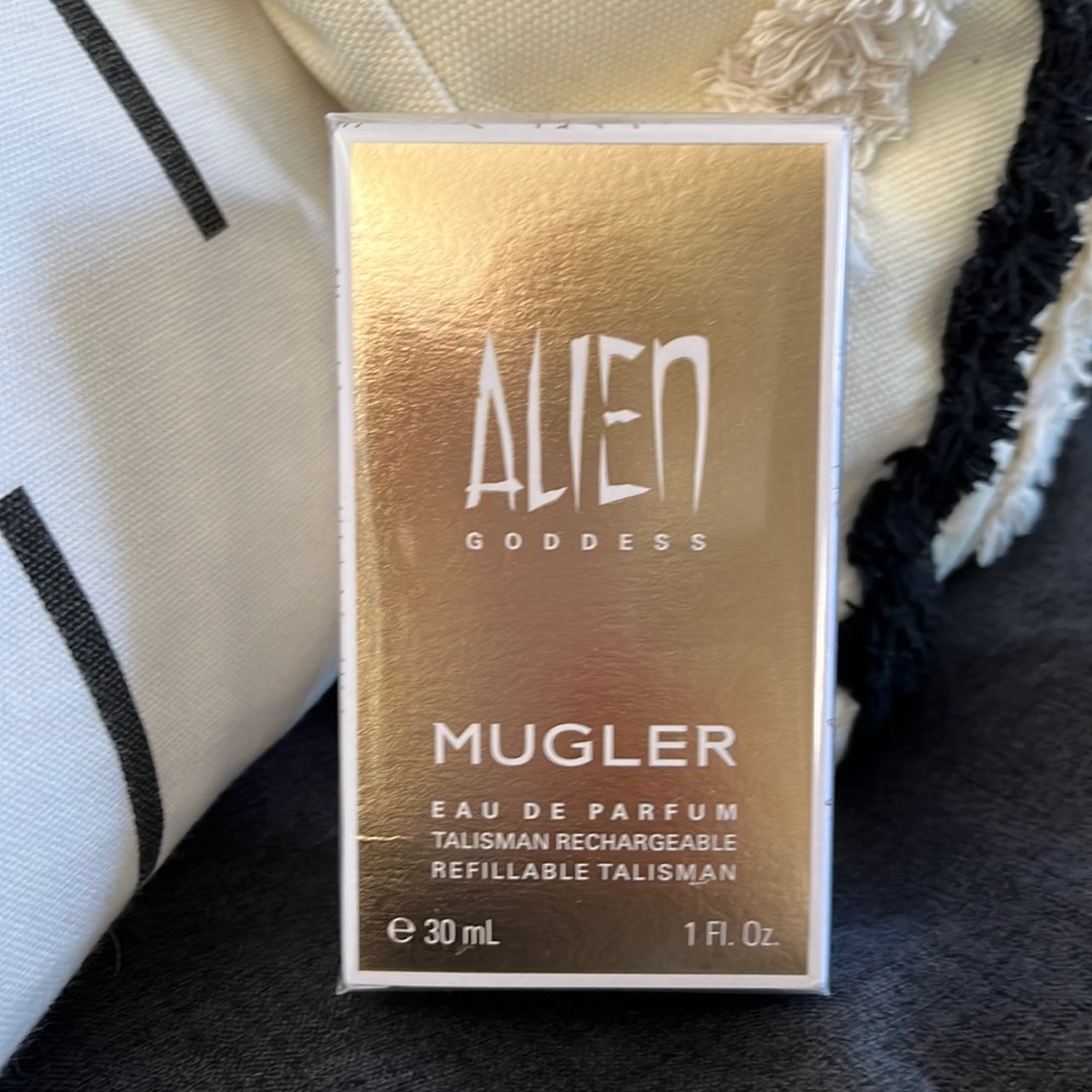 MUGLER Alien Goddess